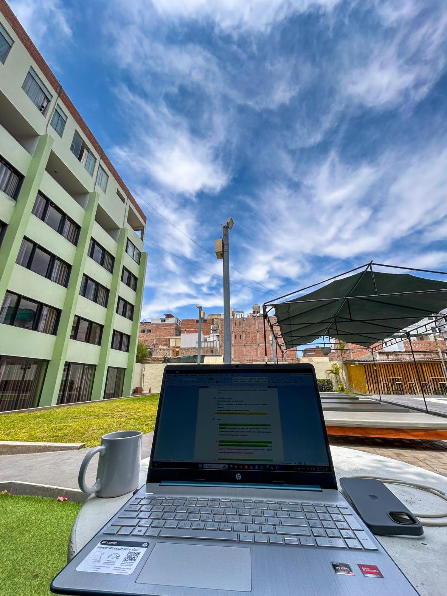 Holiday Suites Tacna Zewnętrze zdjęcie
